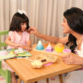 Load image into Gallery viewer, Daughter and mother with wheelee the bamboo suction plate from purely mama having snacks